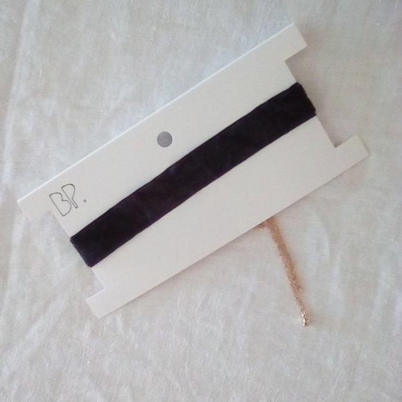 Free with purchase, black velvet gold tone chain choker necklace - Picture 1 of 2